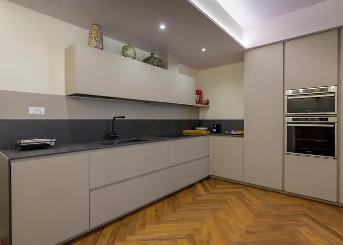 Villa San Vio 619 *